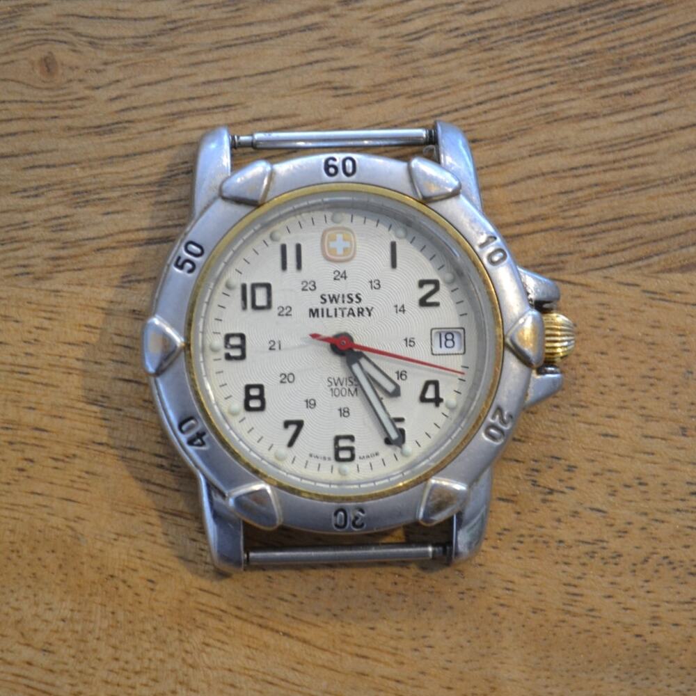 Wenger Swiss Military Stainless Steel Water Resistant Wrist Watch 095-0698